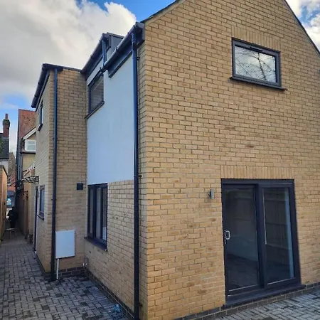 Elegant 2-Bed In Central Headington-Modern New Built Retreat- Wi-Fi, Netflix, Top Location Oxford Buitenkant foto