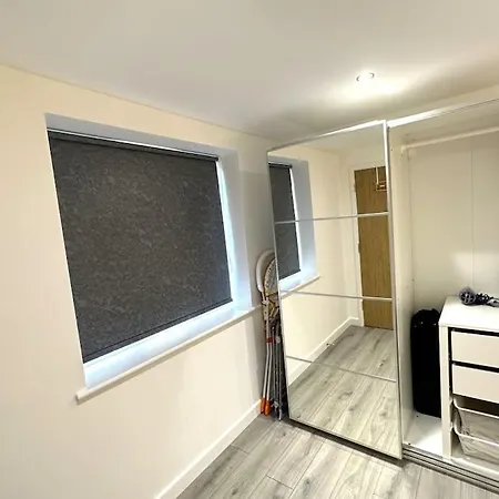 Elegant 2-Bed In Central Headington-Modern New Built Retreat- Wi-Fi, Netflix, Top Location Oxford Buitenkant foto