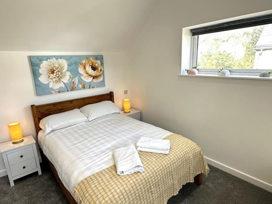 Elegant 2-bed In Headington-modern New Built Retreat- Wi-fi, Netflix, Location Holiday home