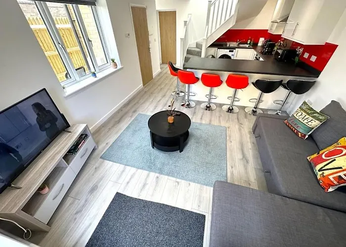 Elegant 2-Bed In Central Headington-Modern New Built Retreat- Wi-Fi, Netflix, Top Location